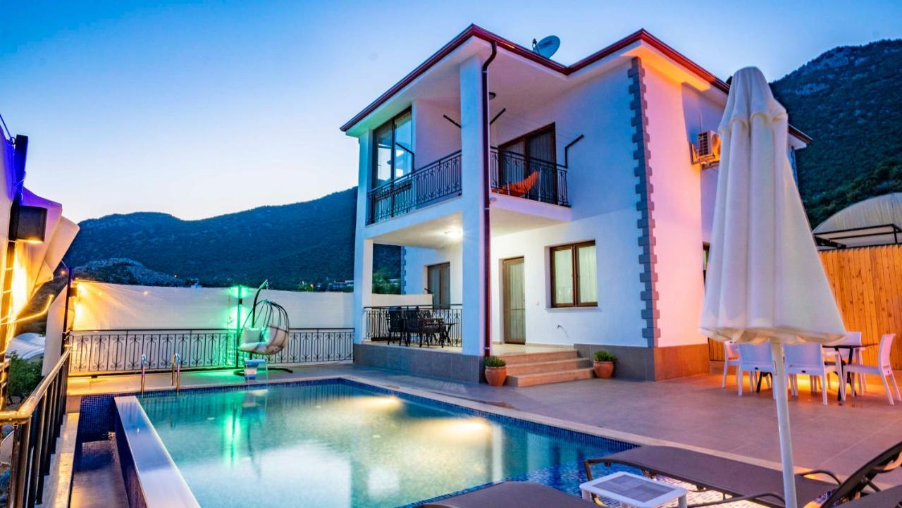 Villa Tanyeri Каш Екстериор снимка