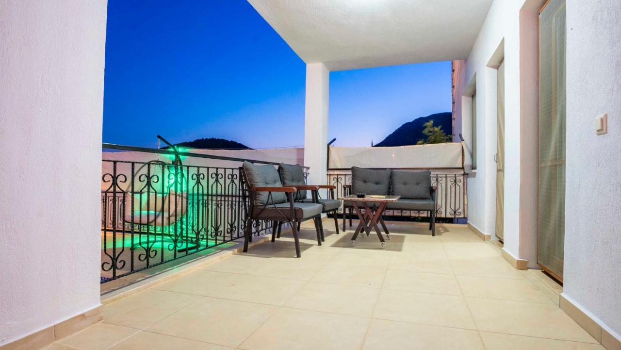 Villa Tanyeri Каш Екстериор снимка